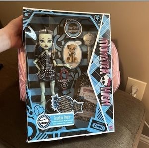 Mattel Monster High Frankie Stein 10.5-Inch Doll